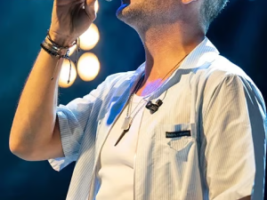 Oğuzhan Koç Sevgililer Günü Özel